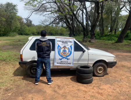Recuperan un auto denunciado como robado y tres cubiertas